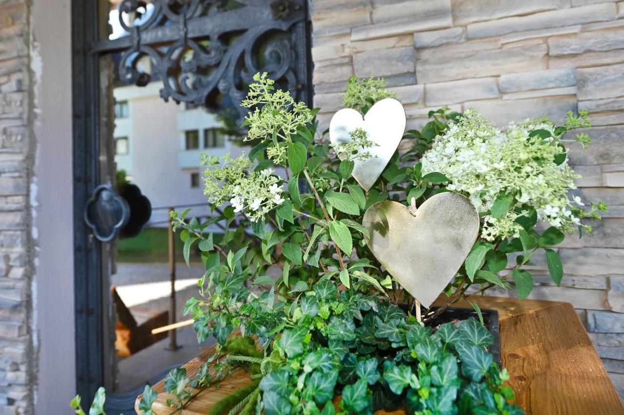 Apartment Marent Garten Chalet Vandans Exterior foto